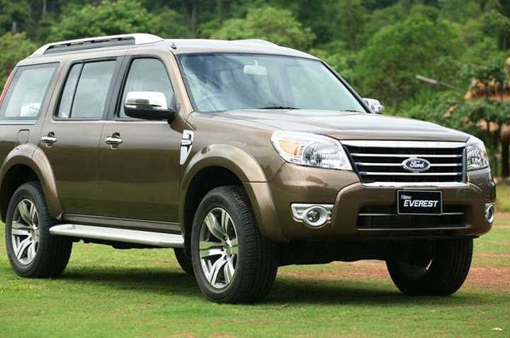 Xe du lịch 7 chỗ Ford Everest cho thuê đi Phan Rang